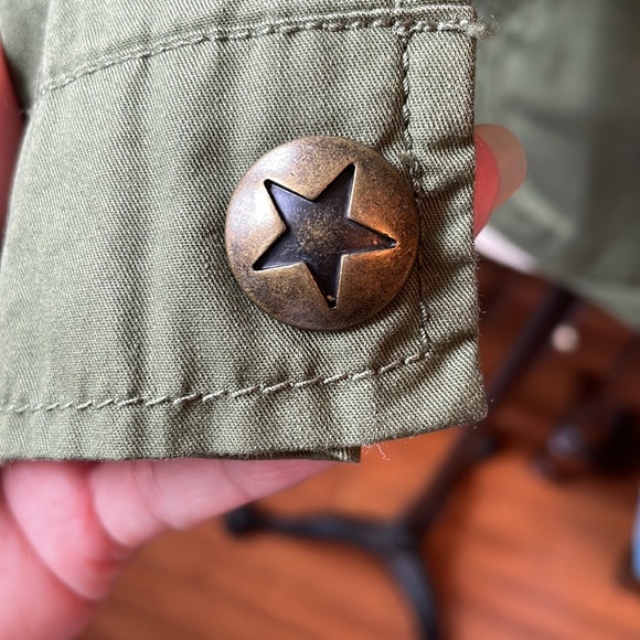 Fire Los Angeles army green and studded lightweight jacket - Picture 11 of 12